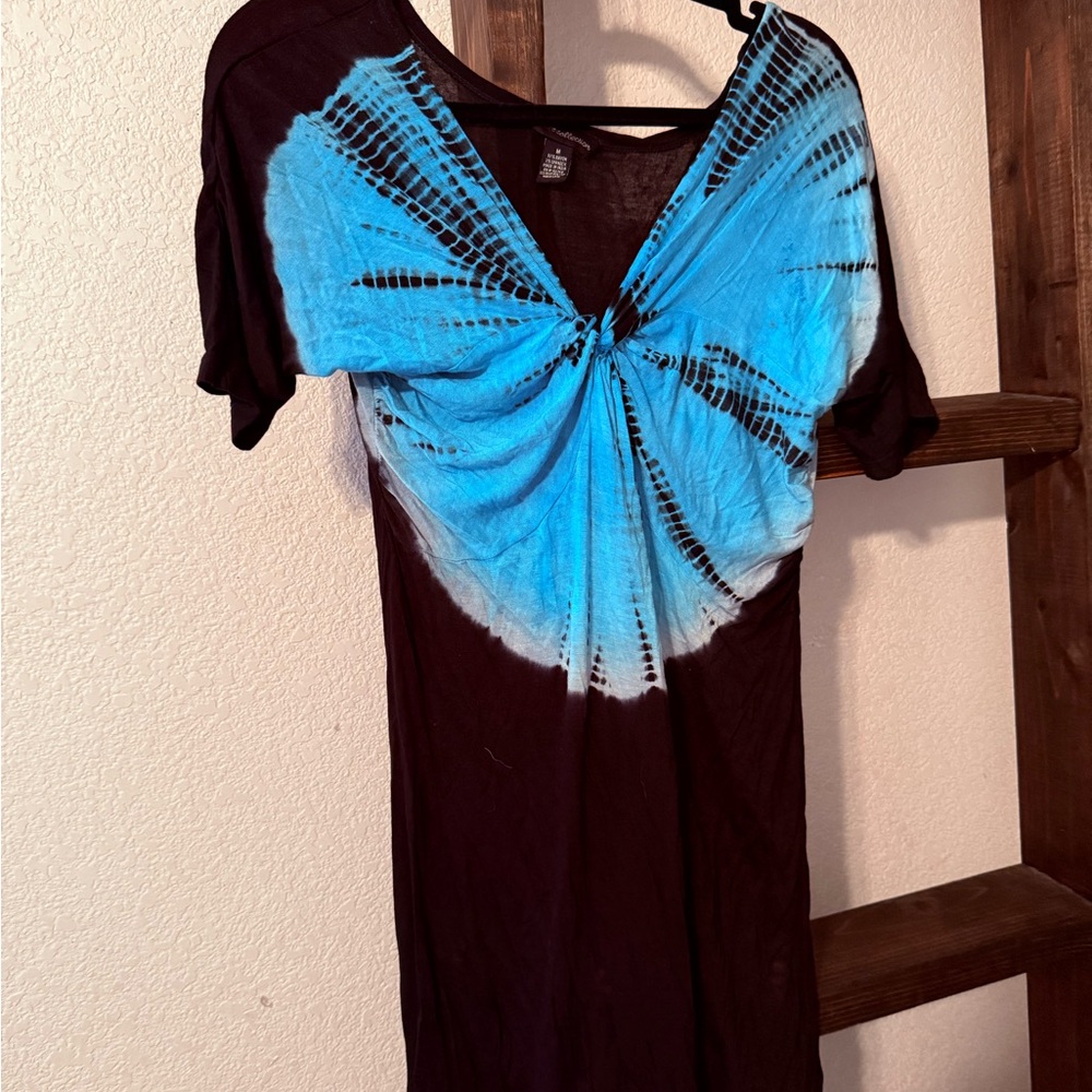 Black and Blue Tie Front Short Sleeve Tee